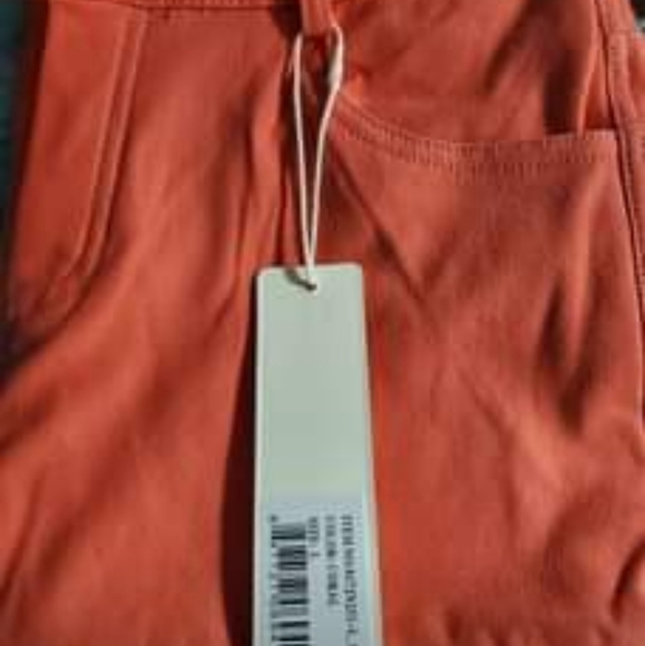 Women's size large capri pants - Picture 2 of 3